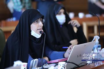 زهرا شمس احسان تاکید کرد: لزوم توجه به تقویت ساختار حوزه زنان در شهرداری و آسیب های اجتماعی